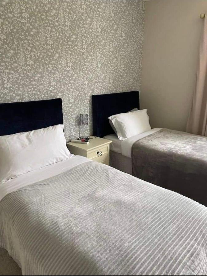 Drop Anchor House, Spacious 3 Bedroom Apartment, Fabulous Sea Views Cleggan 外观 照片